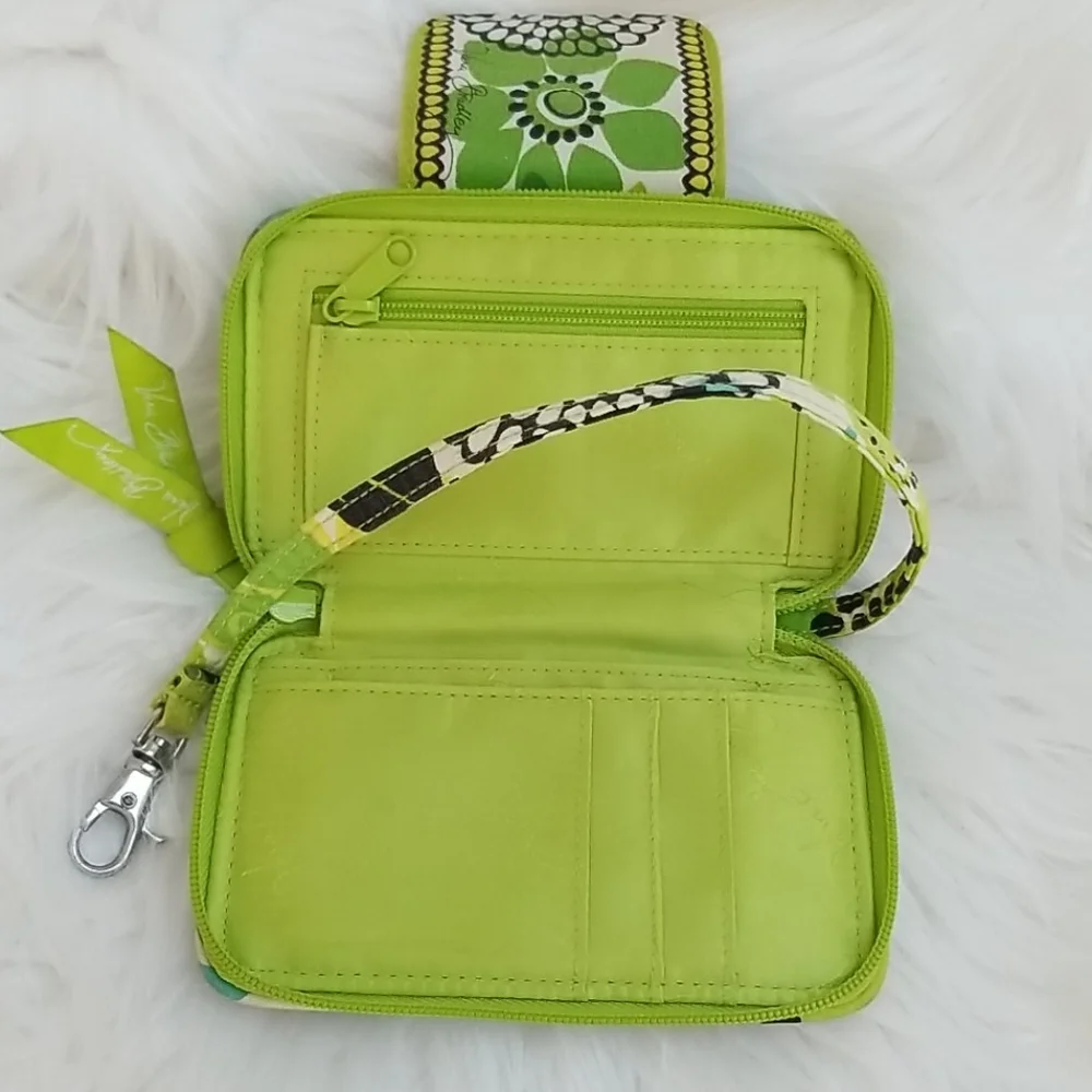 Vera Bradley Lime is up Up Wristlet